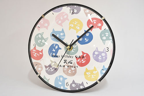 かわいい猫柄 名入れ時計 掛け置き兼用
