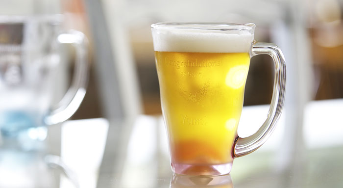 【夏はビール】ビールがうまい！クリーミーな泡を作る名入れビアグラス５選！